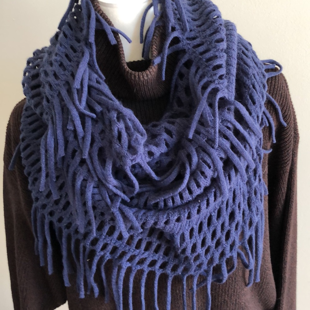 Scarf - Picture 3 of 5
